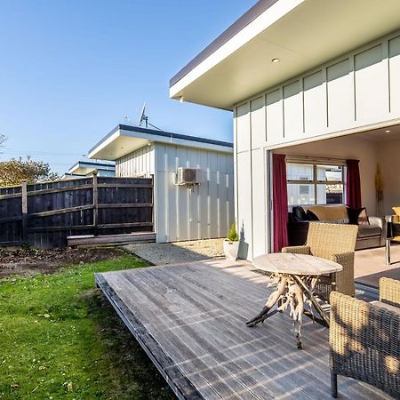 Villa Two Four Cologne à Martinborough Extérieur photo