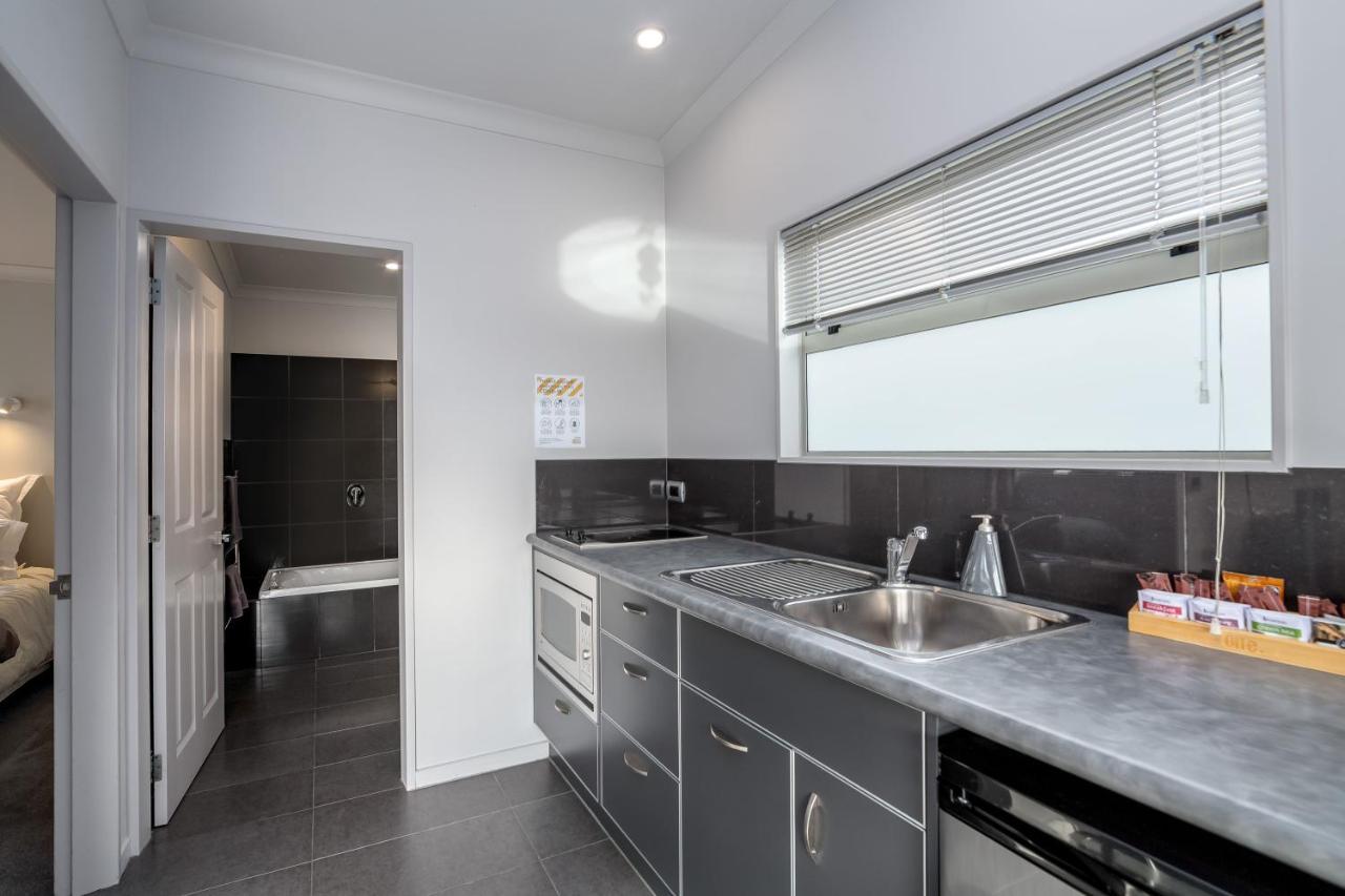 Villa Two Four Cologne à Martinborough Extérieur photo