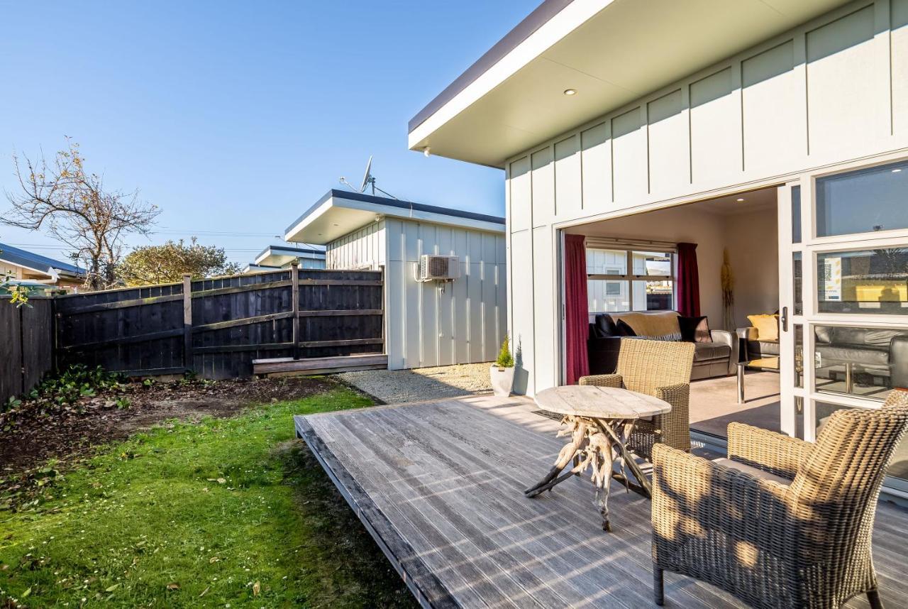Villa Two Four Cologne à Martinborough Extérieur photo